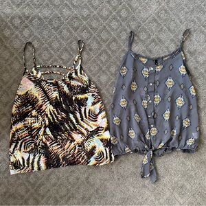 Stylish Women's Patterned Tops - Multicolor and Gray
Size s